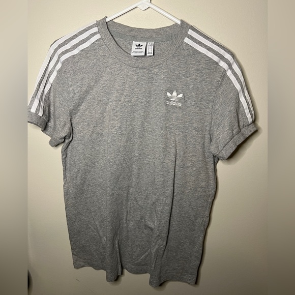 adidas Other - Adidas size XS tee (fits like a S for women)